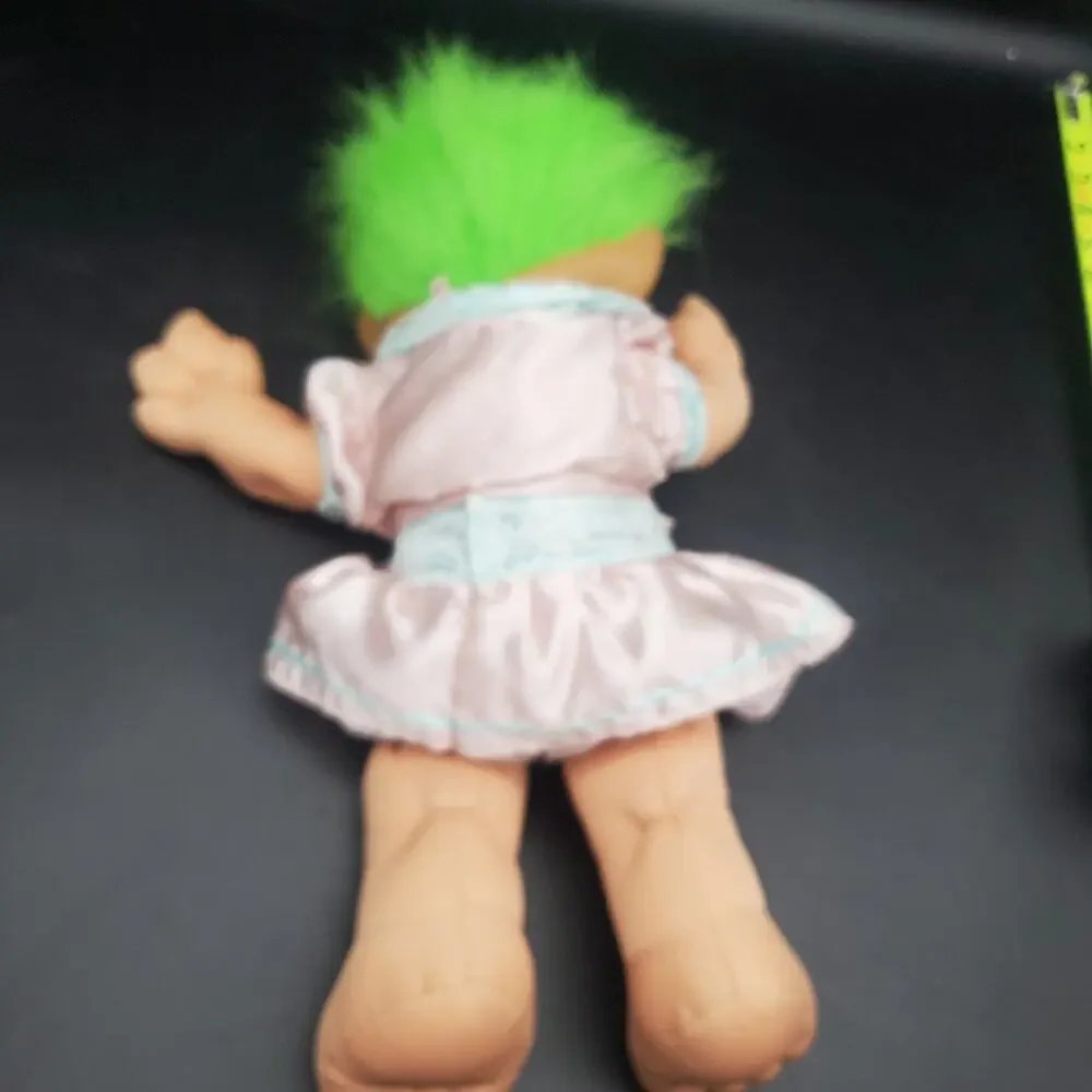 Russ Troll Doll Green Hair Pink Satin Dress Plush Body Heart Gem 16